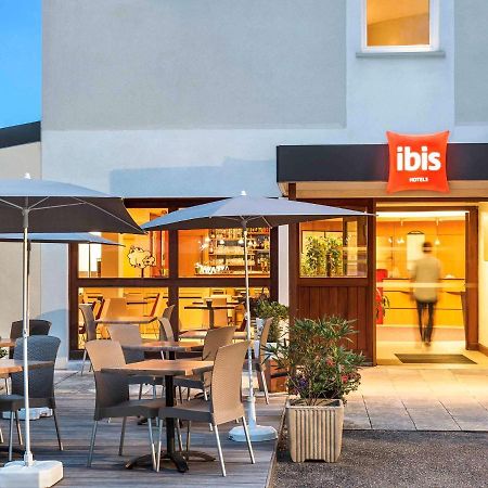 Ibis Auch Hotel Exterior photo