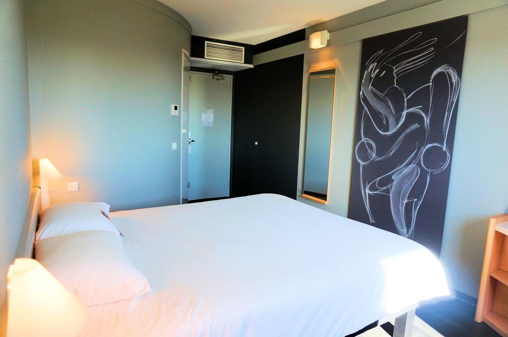 Ibis Auch Hotel Room photo
