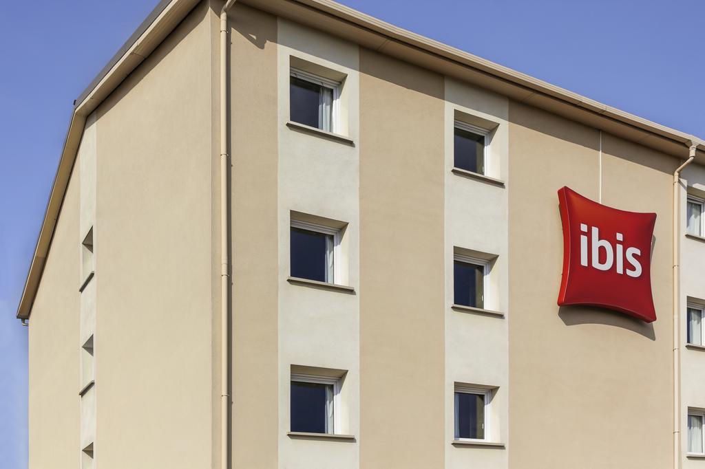 Ibis Auch Hotel Exterior photo